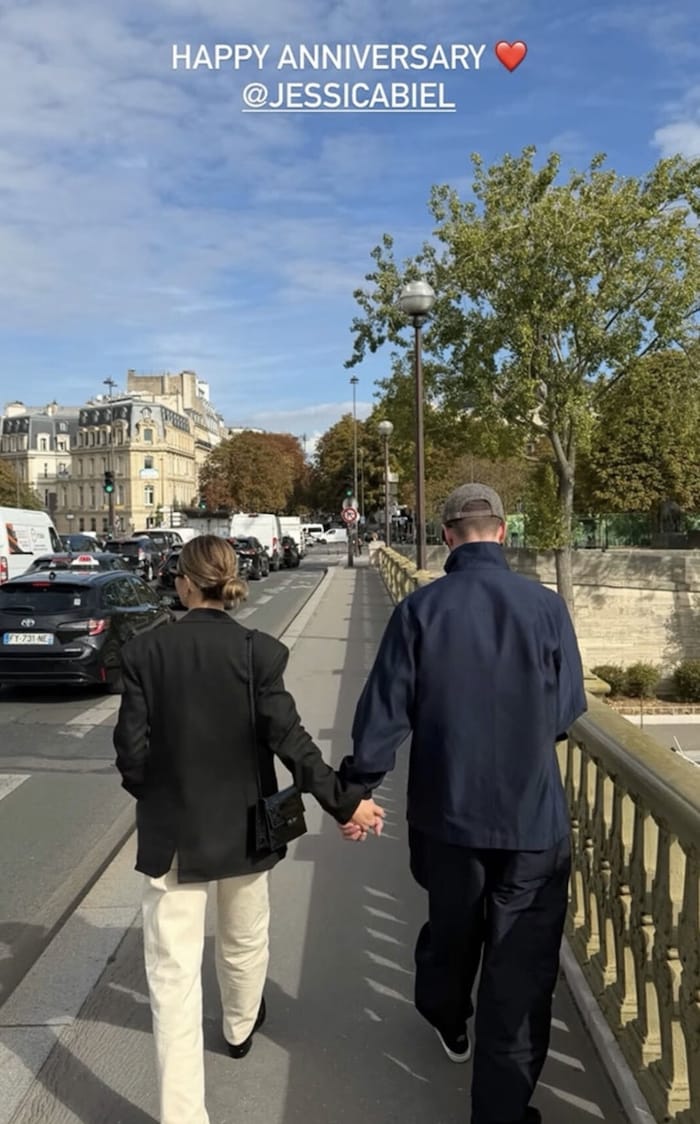 Jessica Biel und Justin Timberlake Hand in Hand in Paris.