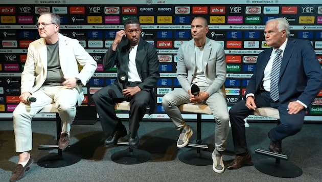 Geschäftsführer Franco Collavino, David Alaba, Sportdirektor Gökhan Inler und Technischer ...
