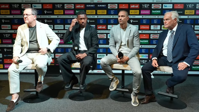 Geschäftsführer Franco Collavino, David Alaba, Sportdirektor Gökhan Inler und Technischer ...
