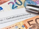 Lohnsteuer und Sozialbeiträge „fressen“ bei uns hohe 47 Prozent des Bruttobezuges.