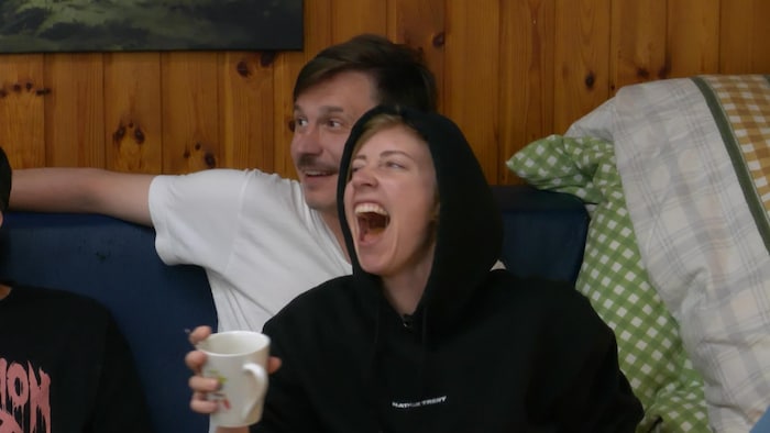 Staffel 1: Rebecca & Lev