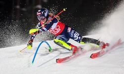 Mikaela Shiffrin tritt auf Slalomskiern kürzer.