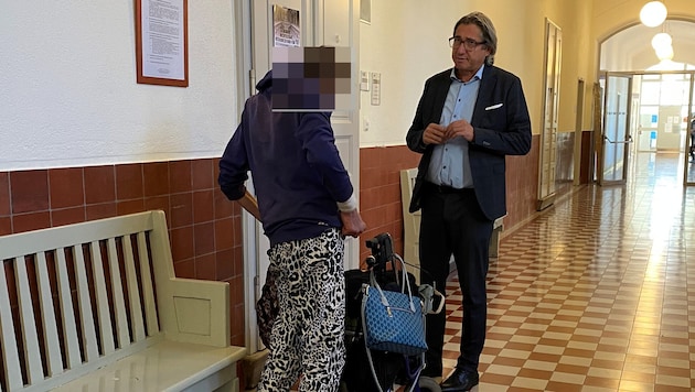 Die Angeklagte fasste zwölf Monate Haft auf Bewährung aus.