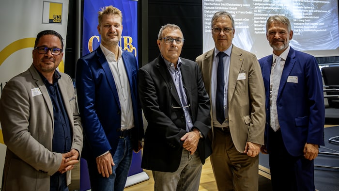 Hoben den Club 100 aus der Taufe: Walter Iber, Georg Schneider, Arne Ziegler, Uni-Rektor Peter ...
