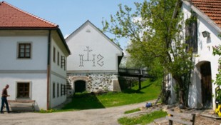Bei Kontrollen des Hausbrunnens am Moserhof in Waldkirchen/Wesen wurde die Belastung mit ...