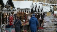 Beim Klagenfurter Christkindlmarkt soll es auch ein „Schneetreiben“ anderer Art gegeben haben. ...