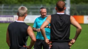 Hatte am Dienstag wieder mehr Spieler zur Verfügung: Cheftrainer Christian Schaider.