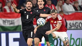 Otar Kiteishvili (mit der Nummer 8) musste bei Georgiens Länderspiel gegen Ungarn verletzt ...