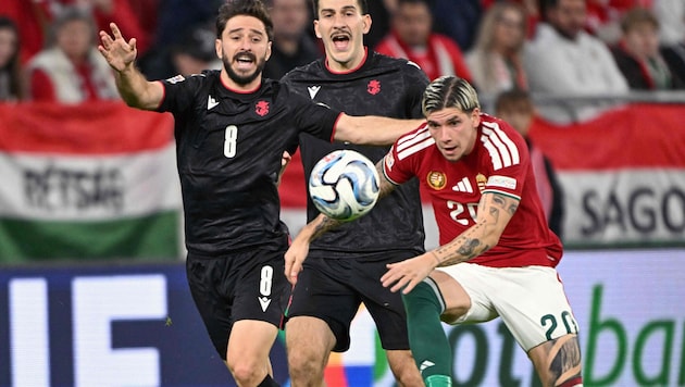 Otar Kiteishvili (mit der Nummer 8) musste bei Georgiens Länderspiel gegen Ungarn verletzt ...