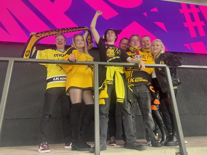 Auch der finnische Fanklub aus Helsinki begleitete SaiPa zum CHL-Hit nach Graz.