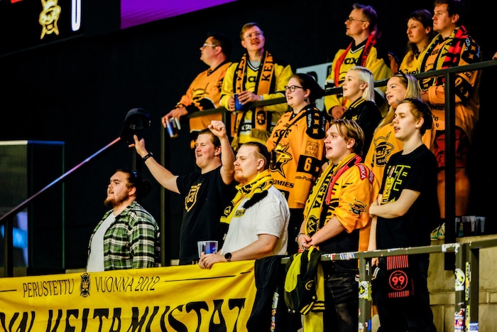 Gejubelt haben am Ende nur die finnischen Fans.