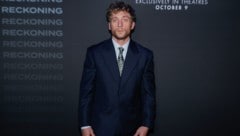 Jeremy Allen White löscht Social Media nach jeder Nutzung.