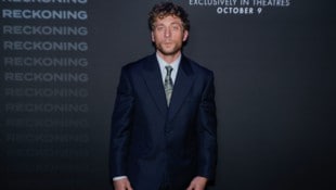 Jeremy Allen White löscht Social Media nach jeder Nutzung.
