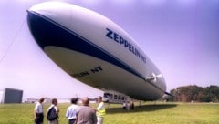 Luftschifffahrt à la Zeppelin im Höhenflug: An glorreiche frühere Zeiten erinnern die ...