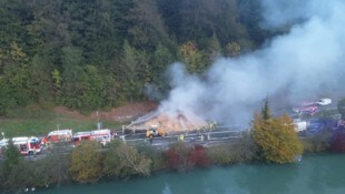 Der Einsatz war mehr als prekär, es musste auch der Wald geschützt werden