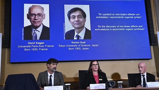 Der Chemie-Nobelpreis geht an die Forscher Henri Kagan und Kenso Soai.