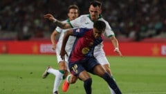 Alex Sola im Jahr 2024 als Getafe-Kicker im Zweikampf mit Barcelona-Star Lamine Yamal
