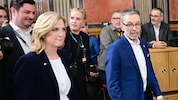 Beate Meinl-Reisinger (NEOS) und Herbert Kickl (FPÖ): Vielleicht bald in Koalition?