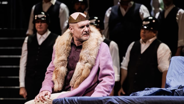 „Lohengrin“ Fotoprobe: Michael Wagner als Heinrich der Vogler, deutscher König