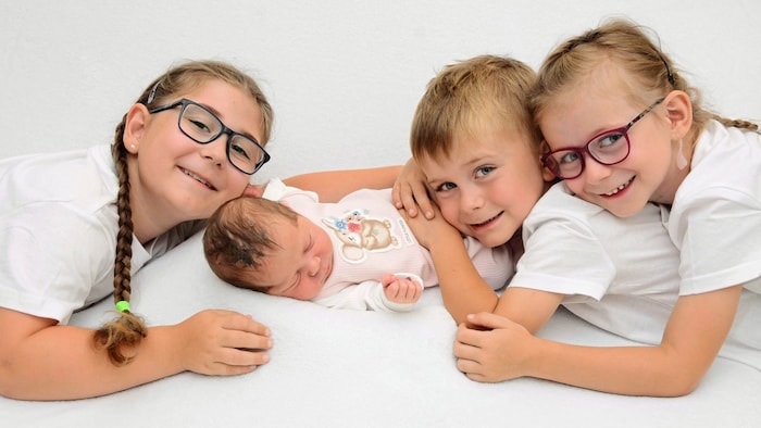 Hannah, Lena, Leon, and Baby Julia