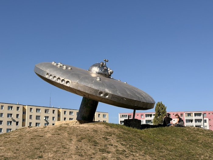 Was macht eigentlich dieses UFO hier?