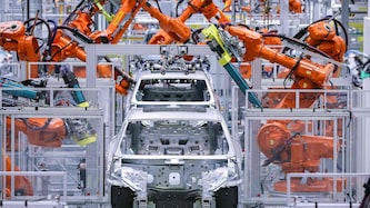 Der deutsche Autobauer Porsche setzt an sämtlichen Hebeln an, um Kosten zu sparen (Symbolbild).