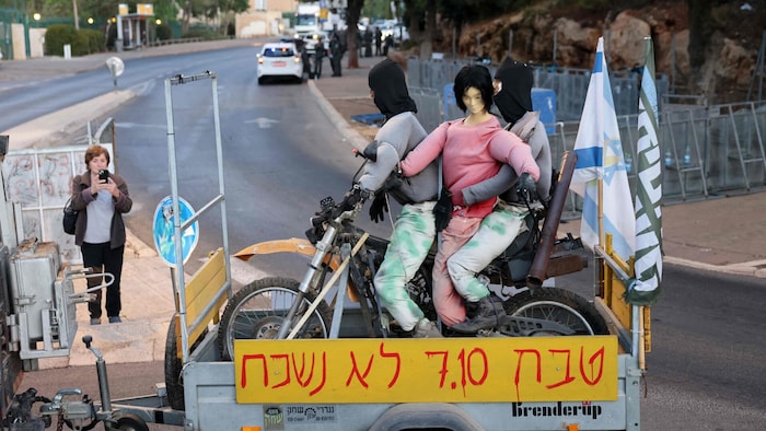 Installation, die an das Hamas-Massaker vor drei Jahren erinnern soll
