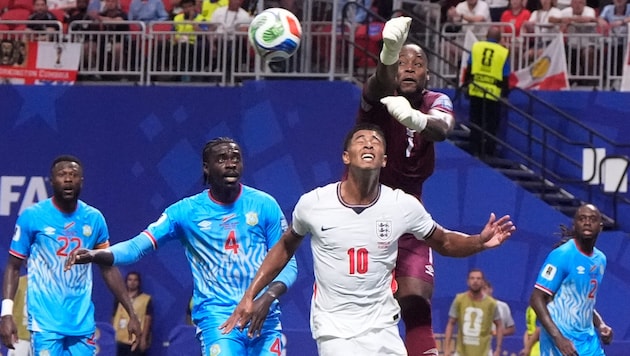 Lionel Mpasi beim WM-Sechzehntelfinalspiel gegen England