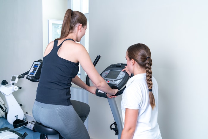 Mit individuellen Therapien gesund und jugendlich bleiben. Nicht auf Krankheiten warten, sondern ...