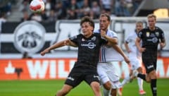 Kronberger (li.) und Pirkl im Duell. Mittlerweile kicken beide für die Austria.
