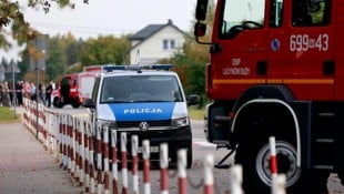 Ein Lehrer und der Schuldirektor haben den Angreifer überwältigen können. 