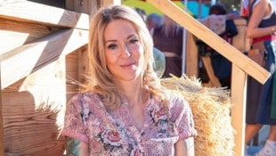 Simone Lugner ist ab Freitag im Forsthaus Rampensau zu sehen.
