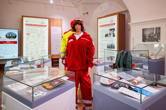 Die abwechslungsreichen Ausstellungen eröffnen überraschende Perspektiven auf Geschichte und ...
