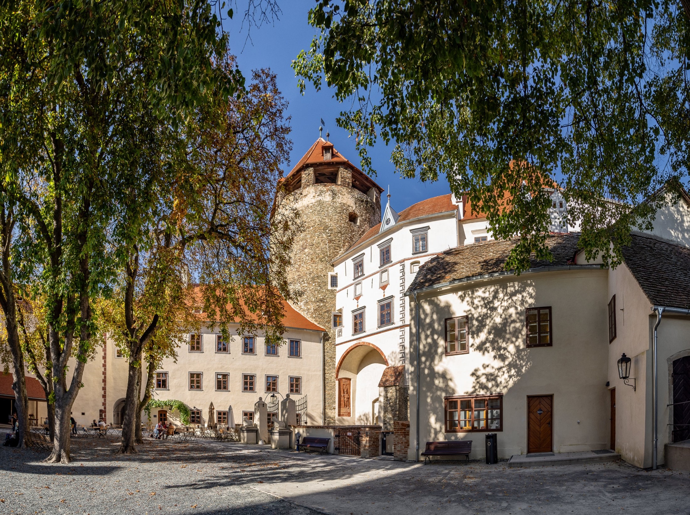 Die Friedensburg Schlaining lädt zu einer faszinierenden Entdeckungsreise ein.