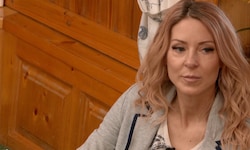 Mit Simone Lugner ist im „Forsthaus Rampensau“ nicht gut Kirschen essen. Sie sorgt gleich zum ...