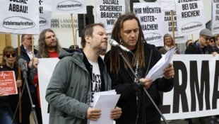 Vertreter der steirischen Kulturszene protestierten in der Grazer Herrengasse.
