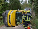 Der verunglückte Postwagen in Gunskirchen – der junge Lenker wurde schwer verletzt