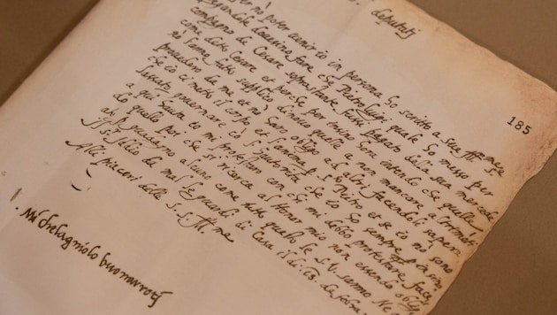 Originaldokumente mit der Handschrift des Künstlers lieferten die Inspiration.