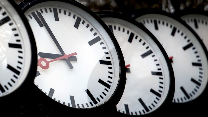 Künftig soll die Koordinierte Weltzeit nach Entscheidung der Generalkonferenz bis zu 3600 ...