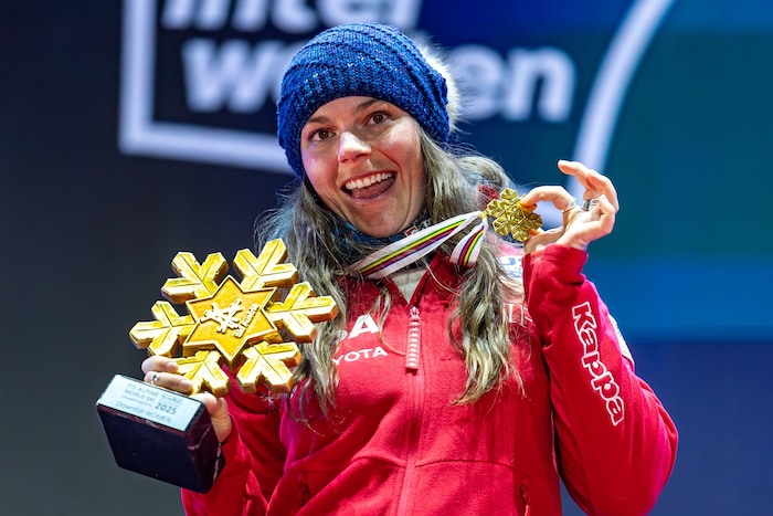 Breezy Johnson gewann bei der alpinen Ski-WM 2025 in Saalbach-Hinterglemm zwei Goldmedaillen in ...