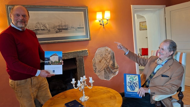 In einem der heutigen Gästezimmer auf Schloss Moosburg vor einem Stich vom Kap der Guten ...