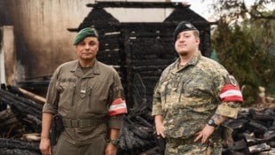 Vizeleutnant Kronberger und Gefreiter Schlosser am Unglücksort.