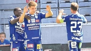 Marco Hoffmann (Mitte) und Co. wollen Sonntag auch daheim gegen Lustenau jubeln.