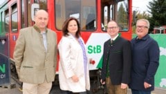 Feierten 95 Jahre Gleichenberg Bahn: Steiermarkbahn-GF Peter Kronberger, Verkehrslandesrätin ...