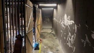 Zwei Keller brannten in diesem Wohnhaus. Der Verdächtigte gestand einen der Brände gelegt zu ...
