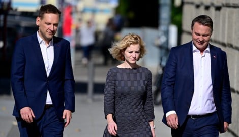 Philip Kucher (Nebenchef, li.), Eva-Maria Holzleitner (Nebenchefin) und Andreas Babler ...