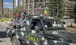 Zwischen Eritrea und Äthiopien (hier äthiopische Truppen in Mekelle) verschärft sich die Krise. ...