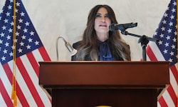 Um eine offene Rechnung bei American Express zu begleichen, soll Guilfoyle einen Unterstützer um ...