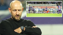 Austria-Coach Stephan Helm konnte die Elfmeter-Entscheidung nicht verstehen.
