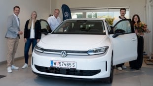 Die glücklichen Sieger des „Krone“-Gewinnspiels bei den Wiener Elektro Tagen, Anika Garber (ganz ...